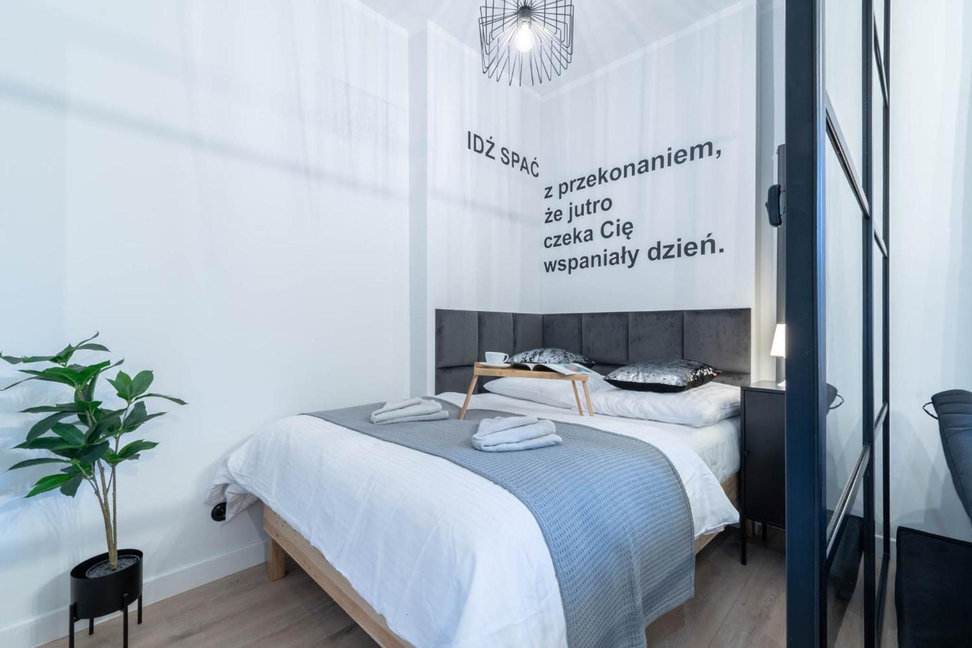Poznan Old Town Gwarna Apartment Luaran gambar
